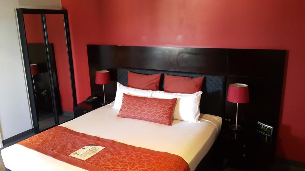 רוקהמפטון Leichhardt Hotel מראה חיצוני תמונה