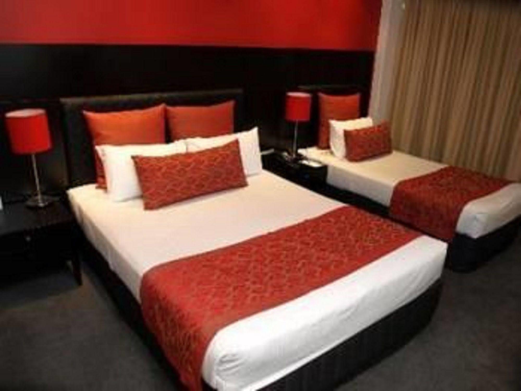 רוקהמפטון Leichhardt Hotel מראה חיצוני תמונה