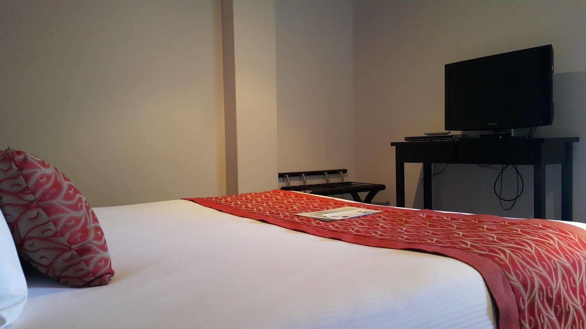 רוקהמפטון Leichhardt Hotel מראה חיצוני תמונה