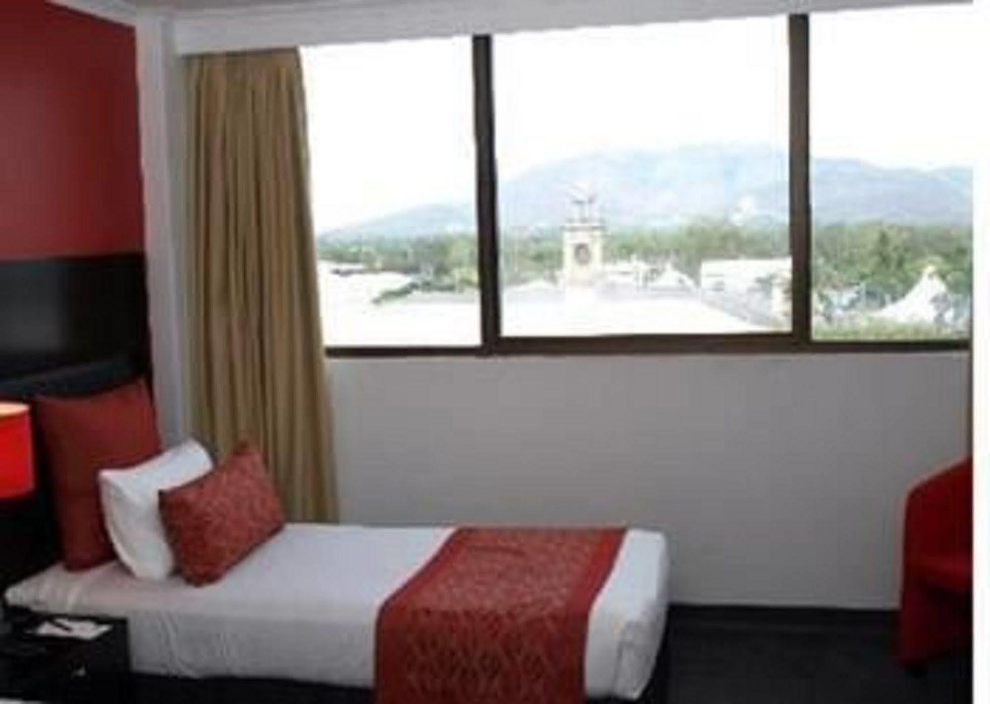 רוקהמפטון Leichhardt Hotel מראה חיצוני תמונה