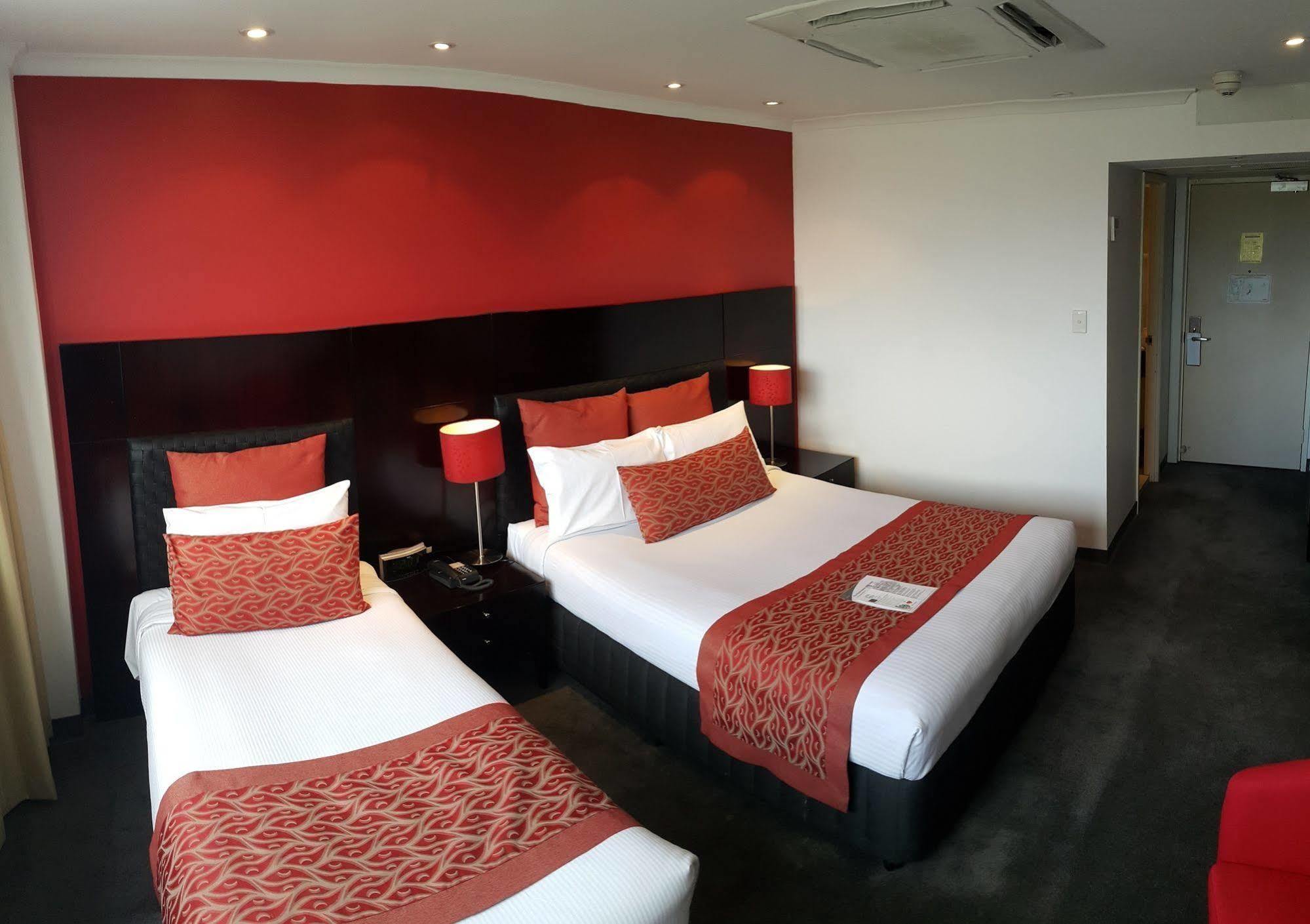 רוקהמפטון Leichhardt Hotel מראה חיצוני תמונה