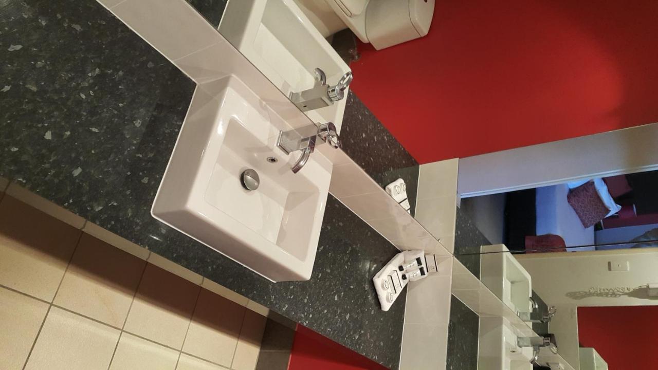רוקהמפטון Leichhardt Hotel מראה חיצוני תמונה